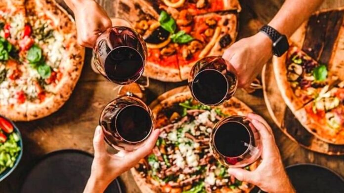 abbinare pizza vino