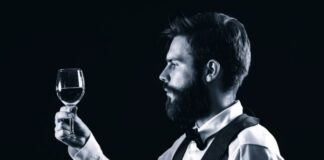 Esame Visivo Vino: Limpidezza, Trasparenza, Consistenza, Effervescenza