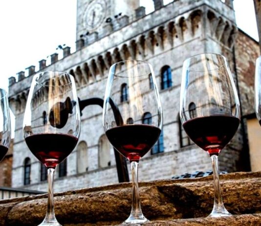 TOP 10 Wineries to Visit in Montepulciano