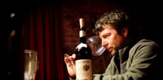 Giacomo Conterno Roberto Conterno degusta il Barolo Monfortino