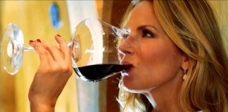 Savanna Samson – 10 Cose da Sapere sulla Pornostar produttrice di Vino