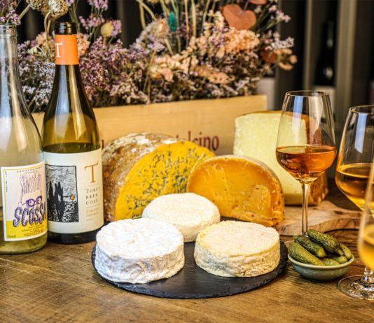 Cheese Shop in Florence | VINO AL VINO | Cheese Tasting & Store