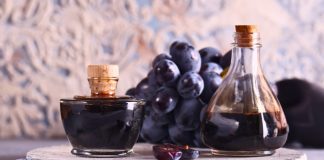 Balsamic Tasting in Florence for 18 € | Taste, Buy & Ship Balsamic Vinegar
