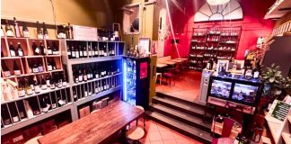 Best Wine Bars in Florence Vino al Vino - Iconic Wine Bar in Florence City Center